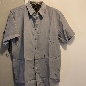 SS London Fog button up dress shirt